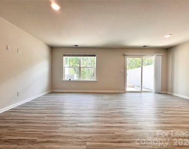6131 Faron Way - Photo Thumbnail 6