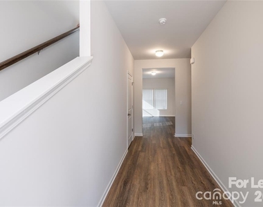 1419 Amhurst Street - Photo Thumbnail 7