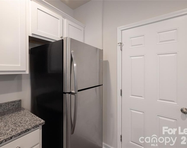 1419 Amhurst Street - Photo Thumbnail 19