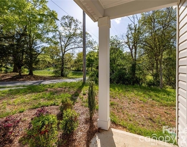 1419 Amhurst Street - Photo Thumbnail 6