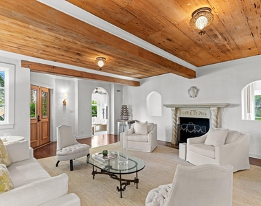 746 Upland Road - Photo Thumbnail 3