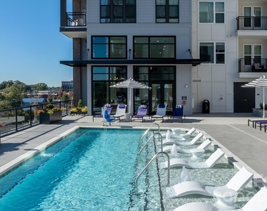 2408 South Boulevard - Photo Thumbnail 13