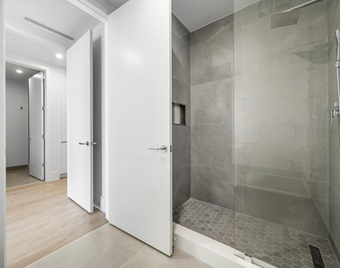 220 Lake Shore Drive - Photo Thumbnail 28