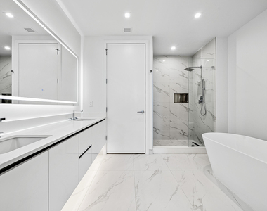 220 Lake Shore Drive - Photo Thumbnail 16