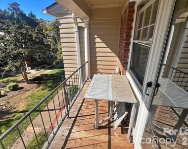 626 Walnut Street - Photo Thumbnail 3
