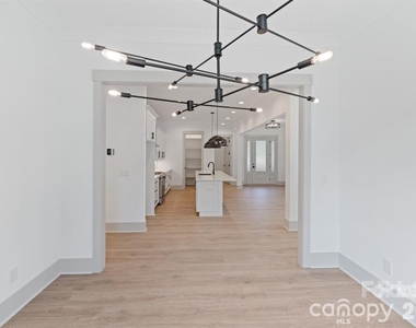 1529 Beckwith Place - Photo Thumbnail 4