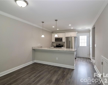 3971 Newhall Drive Nw - Photo Thumbnail 11