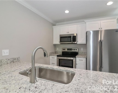 3971 Newhall Drive Nw - Photo Thumbnail 14