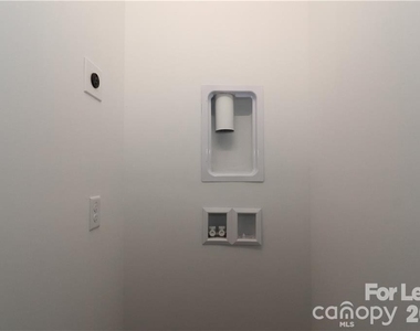 3971 Newhall Drive Nw - Photo Thumbnail 31