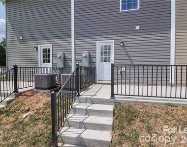 3971 Newhall Drive Nw - Photo Thumbnail 33