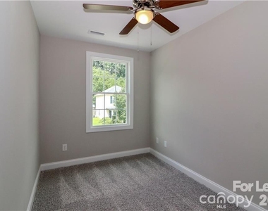3971 Newhall Drive Nw - Photo Thumbnail 27