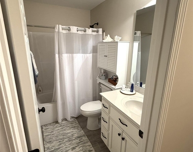 4198 Pickering Drive - Photo Thumbnail 16