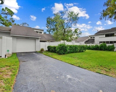 12875 Spinnaker Lane - Photo Thumbnail 14