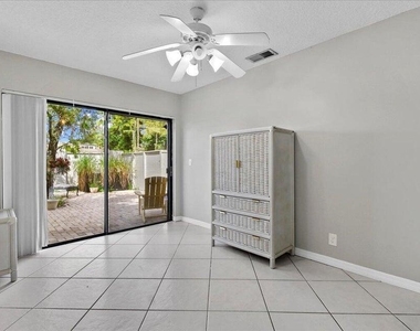 12875 Spinnaker Lane - Photo Thumbnail 13