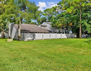12875 Spinnaker Lane - Photo Thumbnail 18