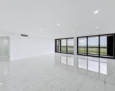 2480 Presidential Way - Photo Thumbnail 14