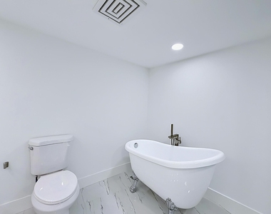 2480 Presidential Way - Photo Thumbnail 23