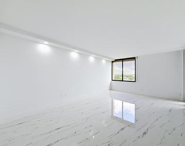 2480 Presidential Way - Photo Thumbnail 19