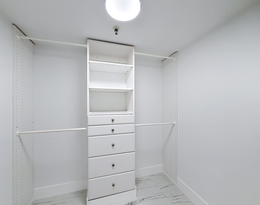 2480 Presidential Way - Photo Thumbnail 35