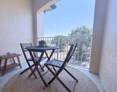 2080 Greenview Shores Boulevard - Photo Thumbnail 16
