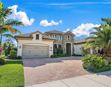 20063 Se Gallberry Drive - Photo Thumbnail 2