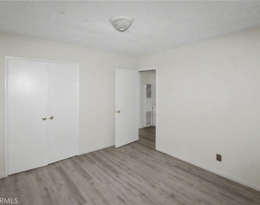 13609 Van Ness Avenue - Photo Thumbnail 10
