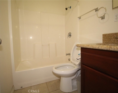 7914 Seville Avenue - Photo Thumbnail 7