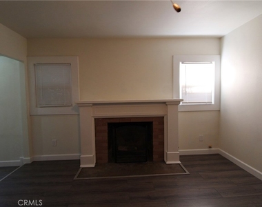 7024 Middleton Street - Photo Thumbnail 4