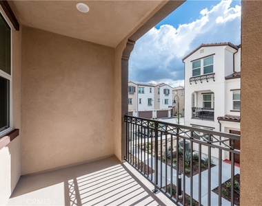 2317 W Broadway - Photo Thumbnail 32