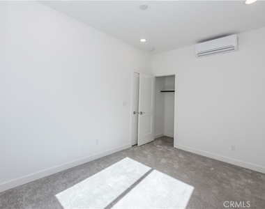 2317 W Broadway - Photo Thumbnail 7