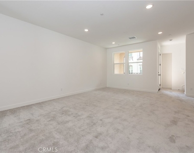 2317 W Broadway - Photo Thumbnail 15