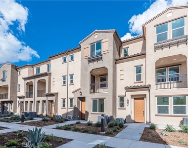 2317 W Broadway - Photo Thumbnail 1