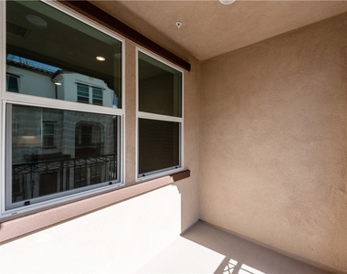 2317 W Broadway - Photo Thumbnail 34