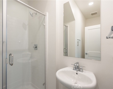 2317 W Broadway - Photo Thumbnail 5