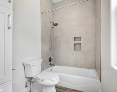 821 Melody Lane - Photo Thumbnail 11