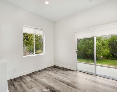821 Melody Lane - Photo Thumbnail 13