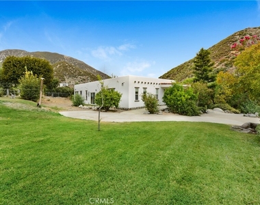 821 Melody Lane - Photo Thumbnail 16
