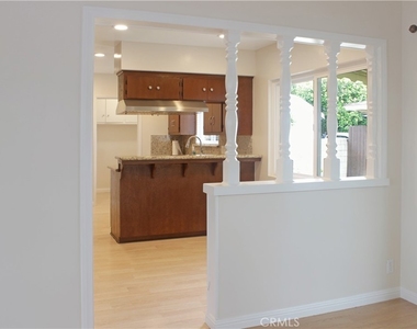 2513 Birch Street - Photo Thumbnail 24