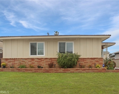 2513 Birch Street - Photo Thumbnail 14