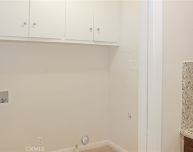 2513 Birch Street - Photo Thumbnail 23
