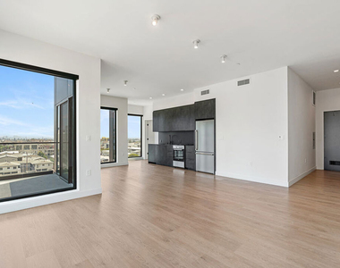 10700 Tabor Street - Photo Thumbnail 2