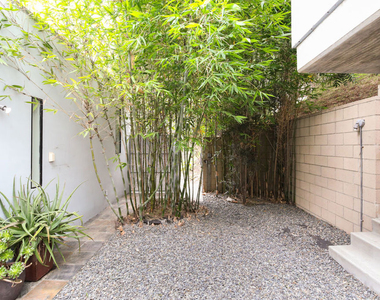 2216 Bancroft Avenue - Photo Thumbnail 29