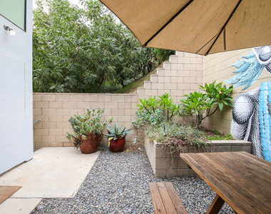 2216 Bancroft Avenue - Photo Thumbnail 35