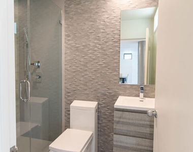 2216 Bancroft Avenue - Photo Thumbnail 6
