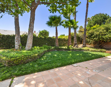 41 Oakleaf Avenue - Photo Thumbnail 17