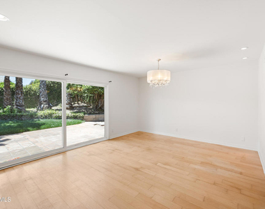 41 Oakleaf Avenue - Photo Thumbnail 3