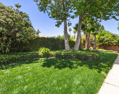 41 Oakleaf Avenue - Photo Thumbnail 18