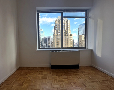 45 Wall Street - Photo Thumbnail 2
