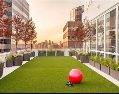 180 Water Street - Photo Thumbnail 10