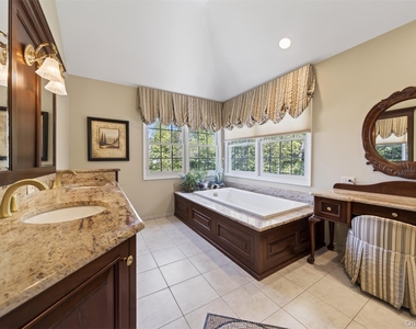 2 Tappanwood Drive - Photo Thumbnail 12